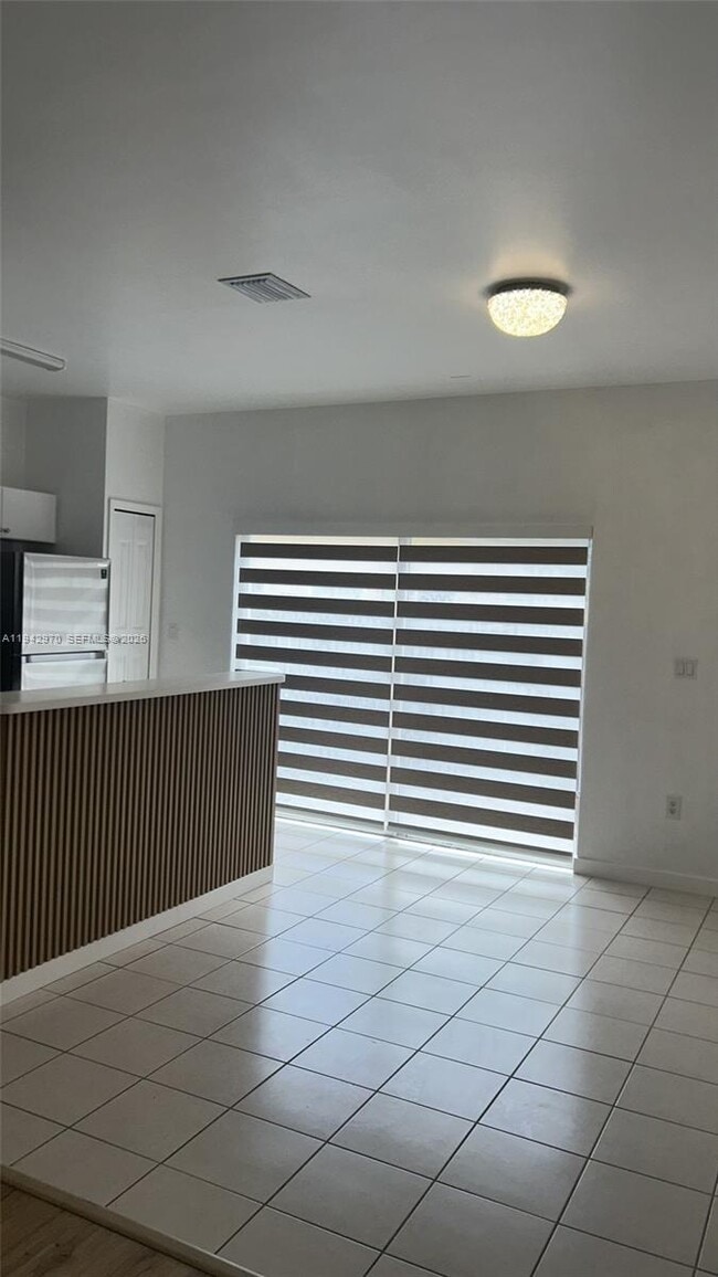 Building Photo - 10740 NW 83rd St