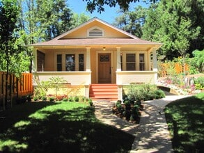 Building Photo - Vintage Arts & Crafts style, fully-remodel...