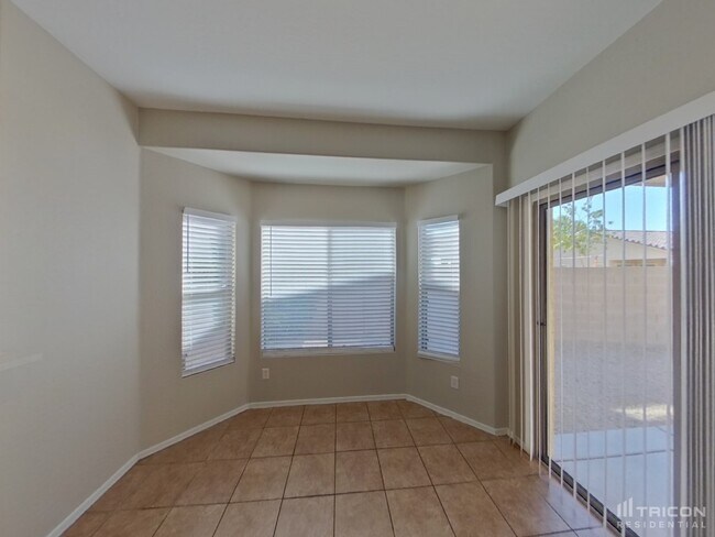 Building Photo - 9015 W Gibson Ln