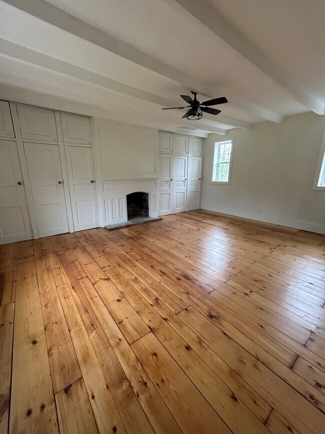 Building Photo - 369 Byram Kingwood Rd