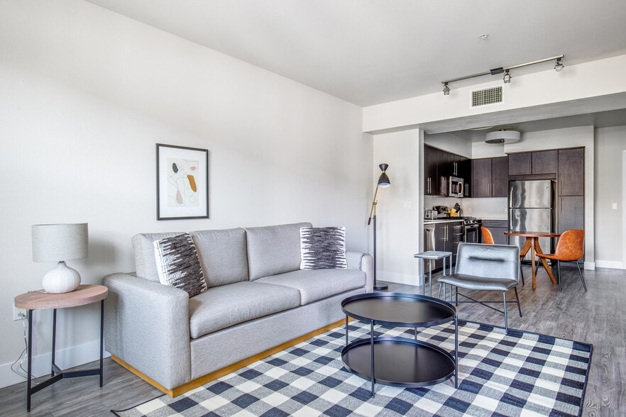 Building Photo - 299 Franklin St