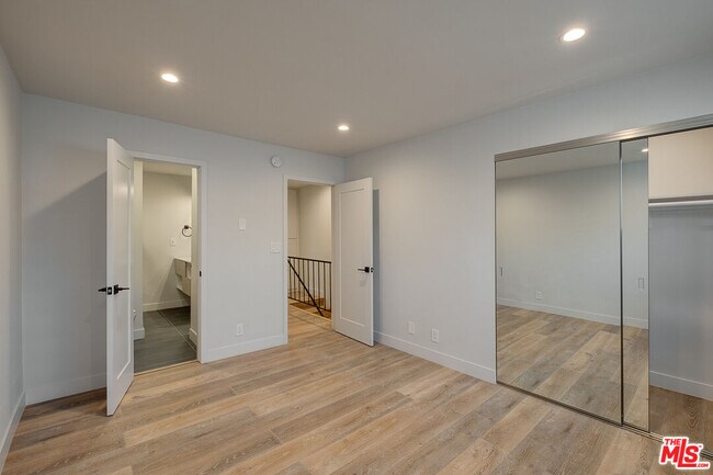 Building Photo - 4320 Finley Ave