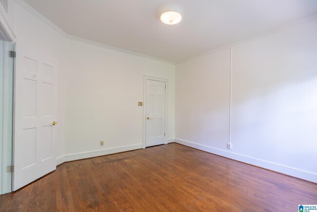 Building Photo - 3809 12th Ct S