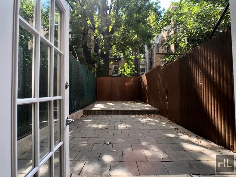 Building Photo - East 7th Street