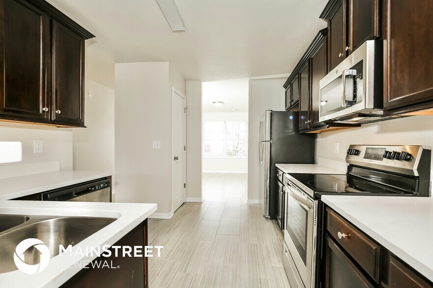 Building Photo - 1310 Waldridge Ct