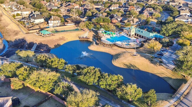 Building Photo - 5514 Gatesprings Ln