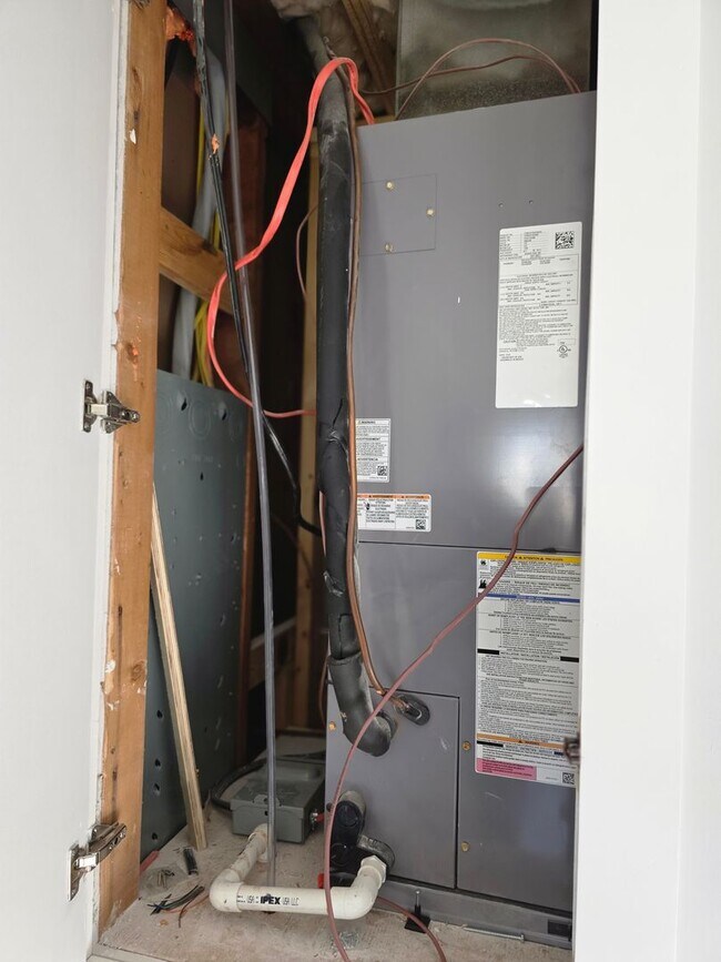 Building Photo - 822 Ragland Ct