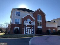 Building Photo - 4854 Eisenhower Ave