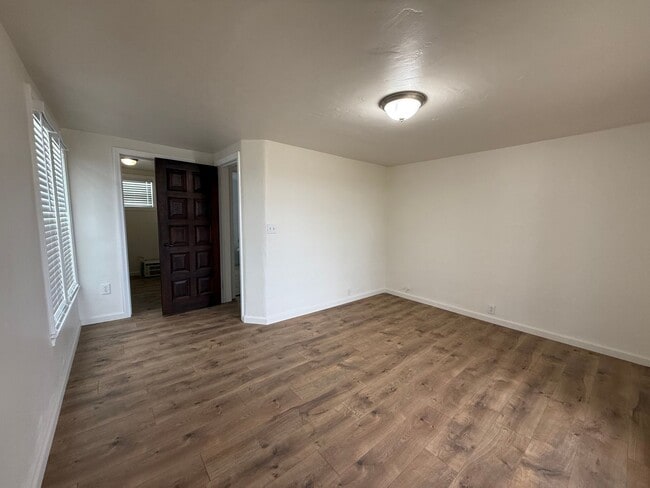 Building Photo - Country Home.  3 Bed 2 Bath