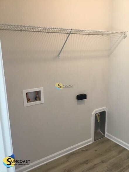 Building Photo - 7094 Plymouth Grove Ct