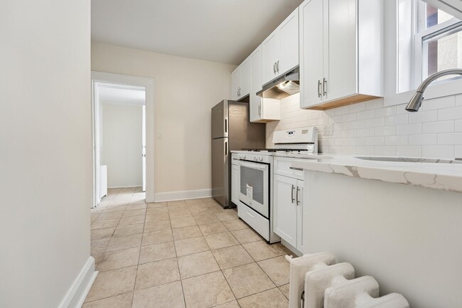 Building Photo - 7 Bender Pl