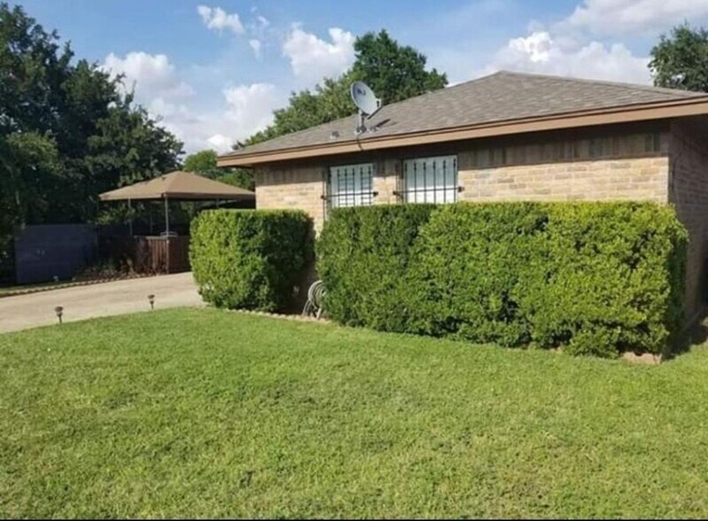 Building Photo - 2934 Chestnut Ave