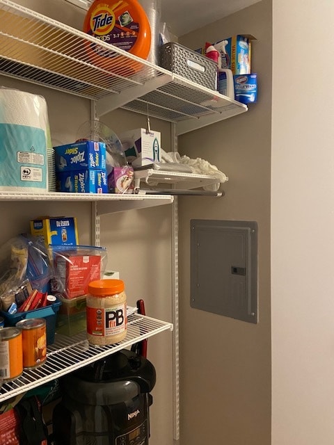 Storage - 1636 N Wells St