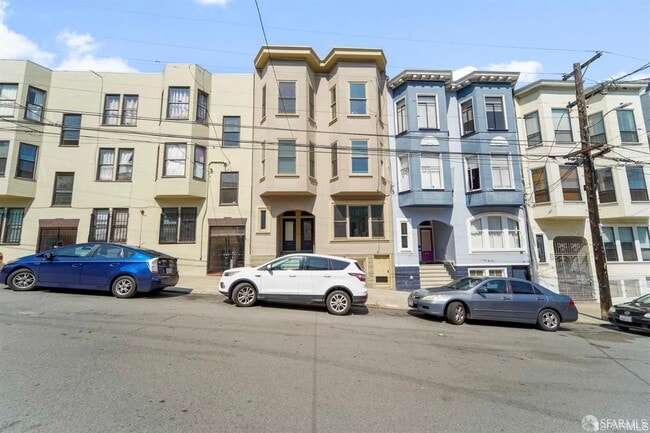 Building Photo - 928 Greenwich St