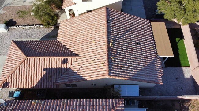 Building Photo - 7624 Glorietta Bay Ct