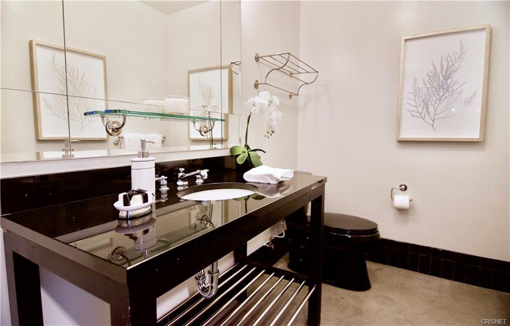 Luxury Baths - 849 S Broadway