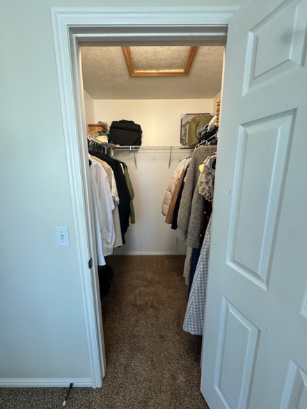 Building Photo - 1586 W Compass Pt Ln