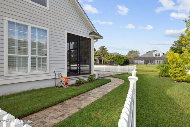 Building Photo - 1842 Paradise Moorings Blvd