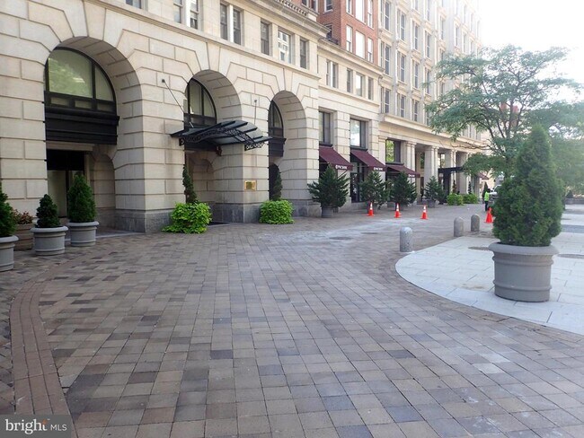 Building Photo - 601 Pennsylvania Ave NW