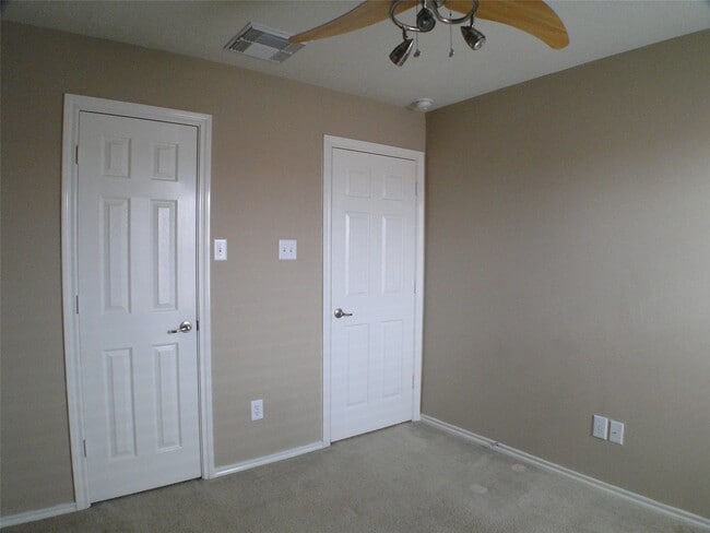 Building Photo - 5414 Trammel Dr