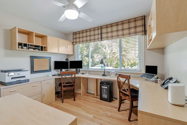 Building Photo - Executive Almaden Valley Home