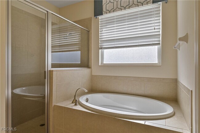 Building Photo - 3586 Bridgewell Ct