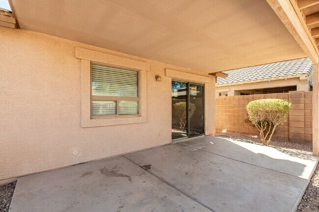 Building Photo - 10344 W Trumbull Rd