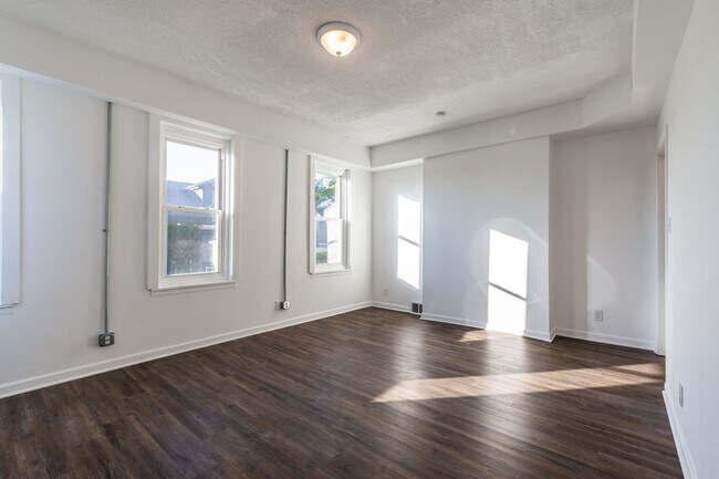 Building Photo - 4415 Garwood Way