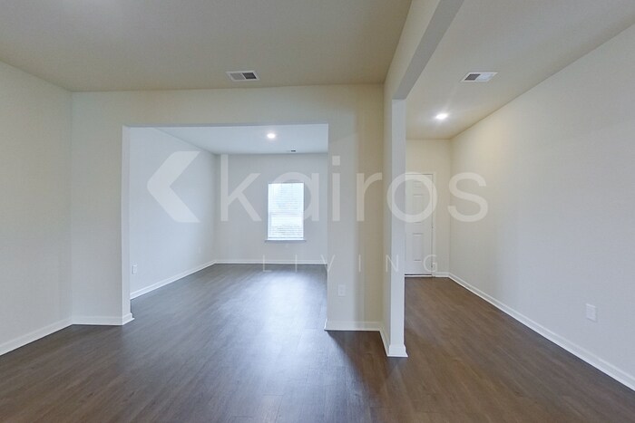 Building Photo - 1138 Freedom Pkwy