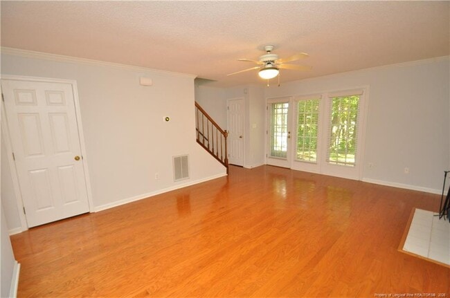 Building Photo - 240 Beechtree Dr