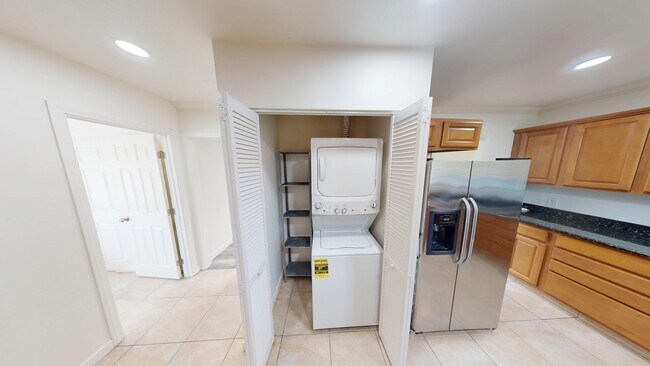 Building Photo - 4933 63rd St