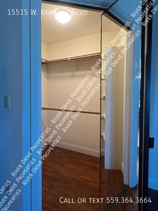 Building Photo - Spacious Two Bedroom in Kerman!