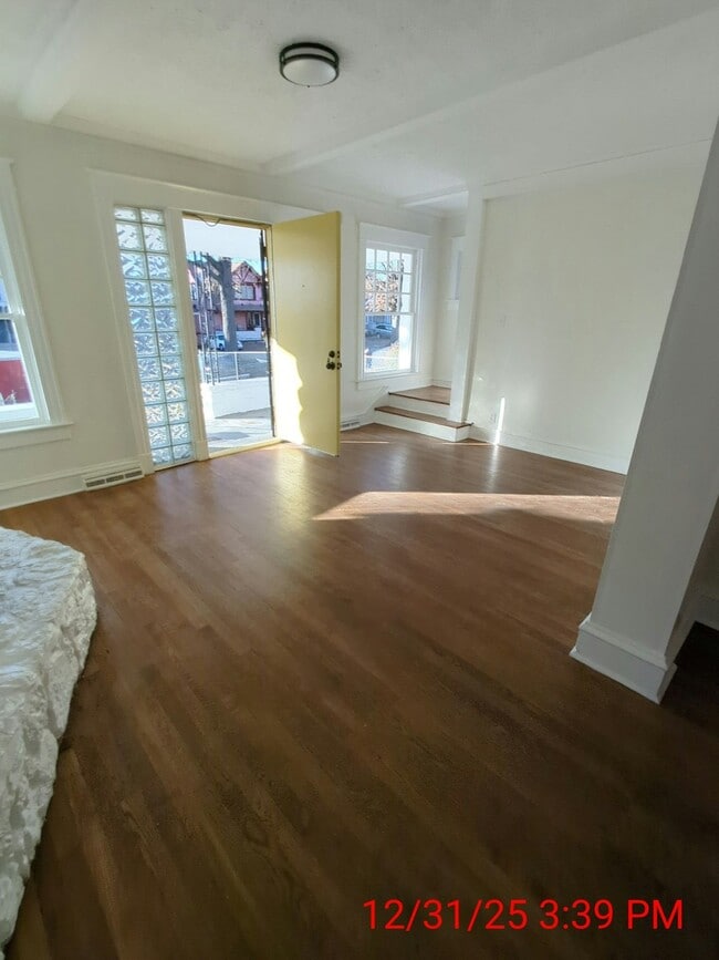 Building Photo - 4119 S Benton Ave