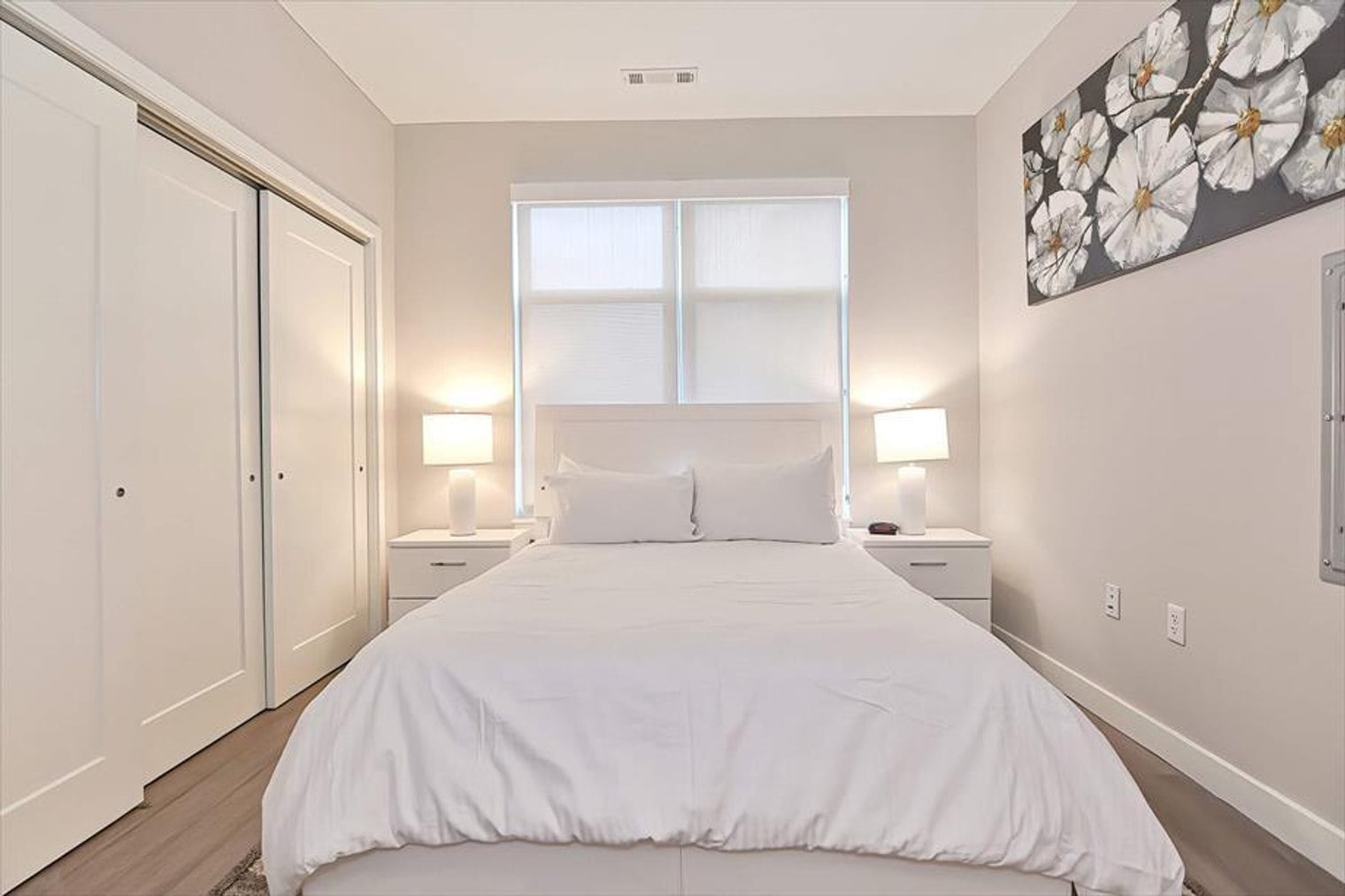 Building Photo - 40 E Pier Dr