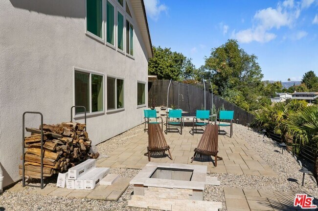 Building Photo - 7130 Gateshead Way