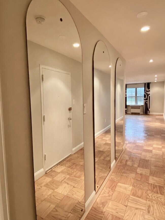 Building Photo - 5301 Westbard Cir
