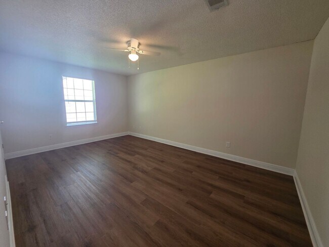 Building Photo - 4BR/3BA home with shed close to Navy Federal Credit Union