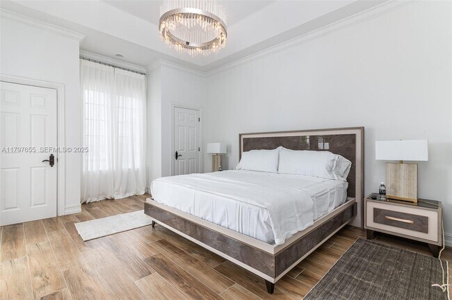 Building Photo - 1309 Middle River Dr