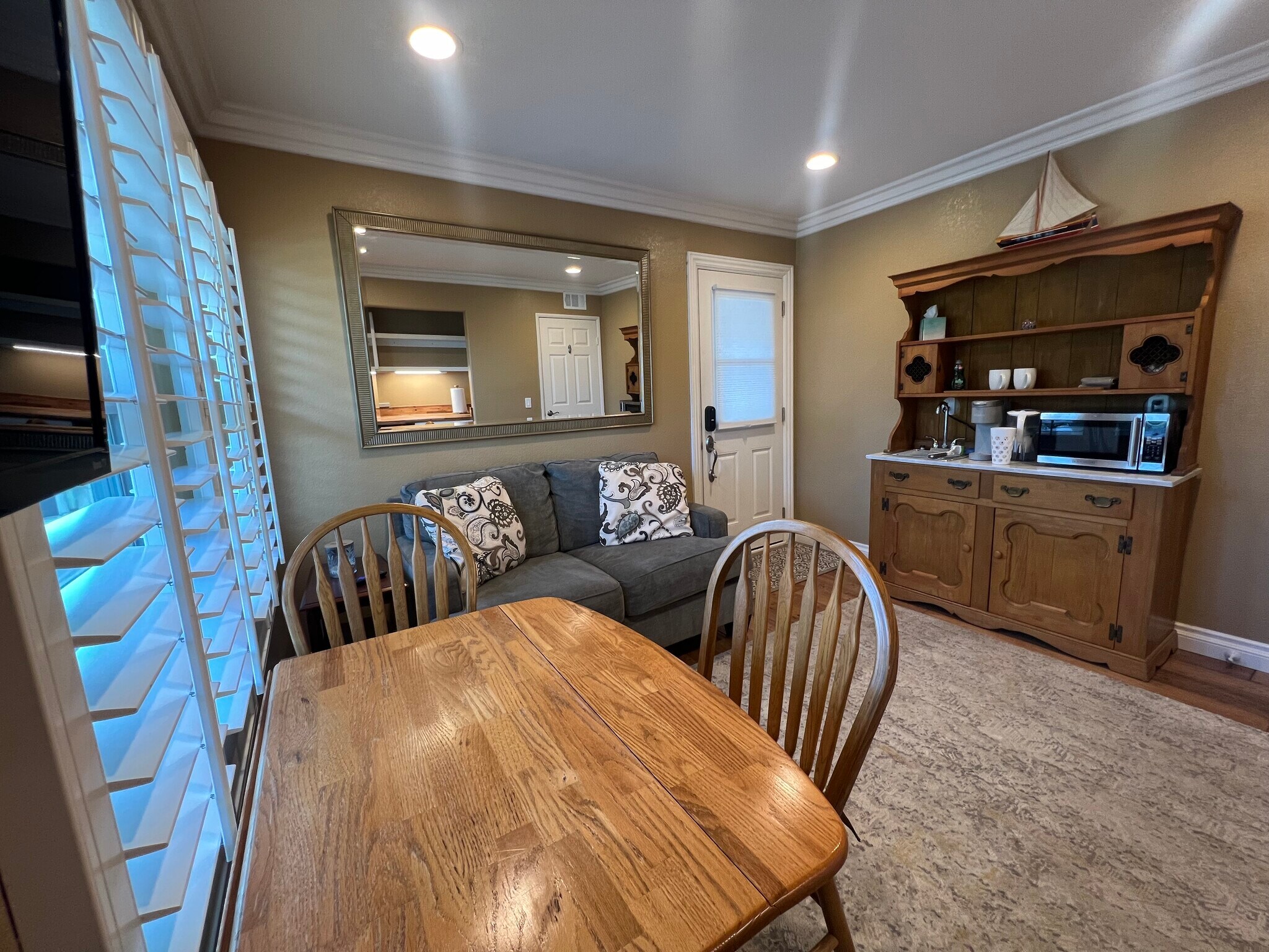 Building Photo - 903 Rivertree Dr