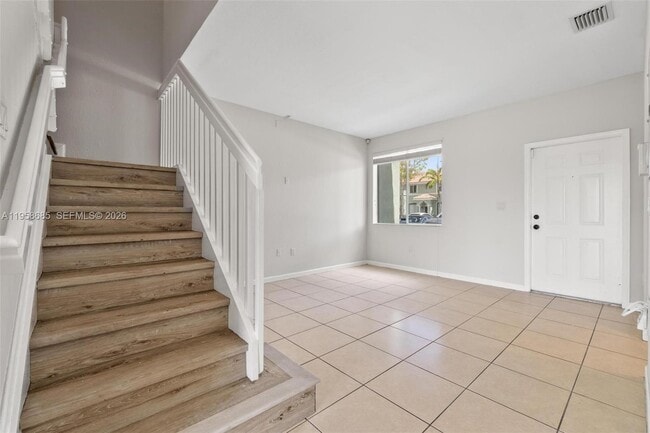 Building Photo - 1458 SE 24th Ct