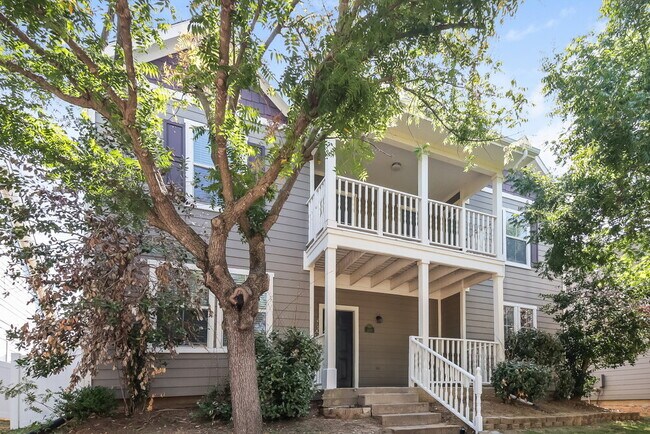 Building Photo - 1820 Plymouth Dr