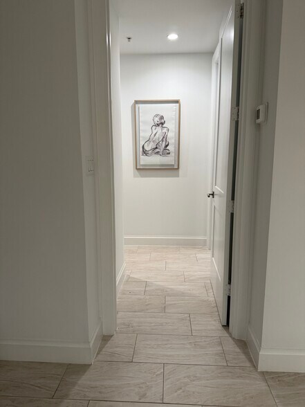 Hallway to Master suite - 1111 Central Ave