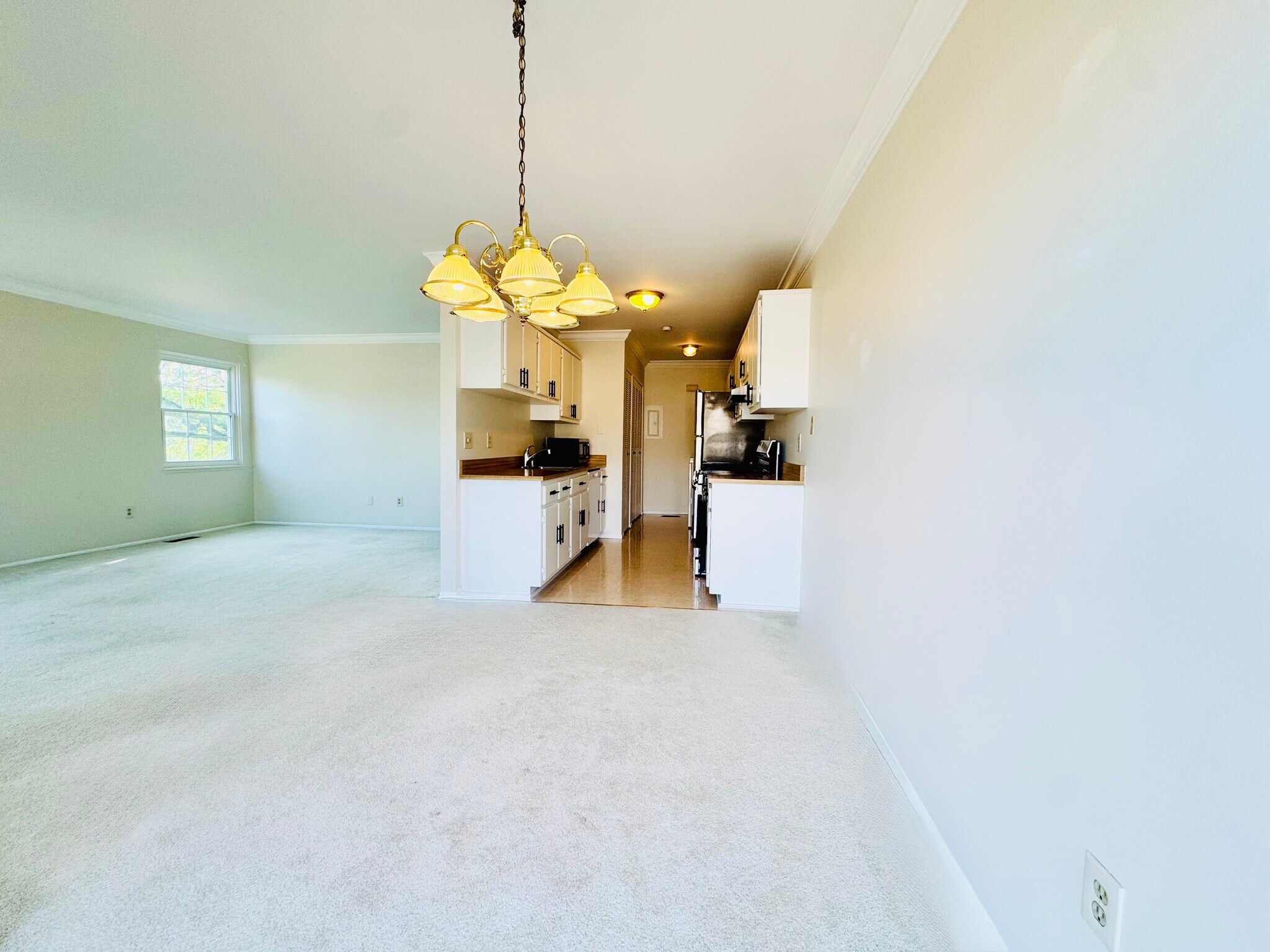 Building Photo - 23519 N Rockledge