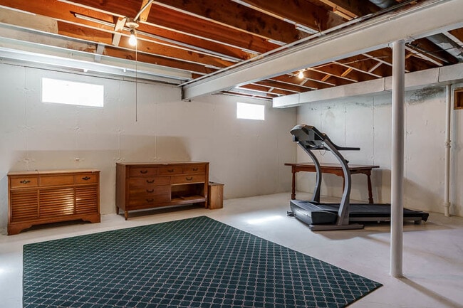 Building Photo - 4121 Crosby St