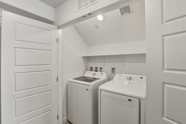 Building Photo - Brand New 2 Bedroom Townhome for Rent! Minutes from Nellis AFB!