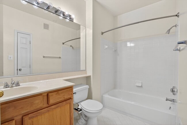 Building Photo - 4138 Fountainside Ln