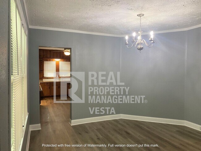 Building Photo - 1349 Hillyer Ave