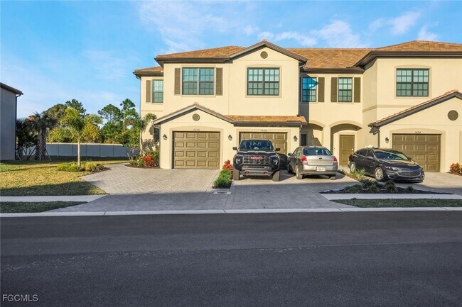 Building Photo - 14180 Gardeners Wy