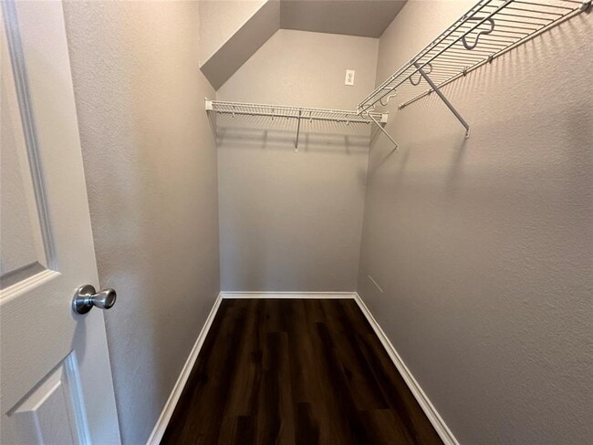 Building Photo - 18215 Temple Hill Ln