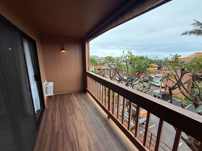 Building Photo - 3740 Lower Honoapiilani Rd